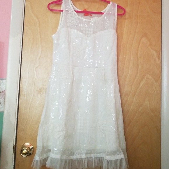 Chelsea & violet white sequined dress - Picture 1 of 4
